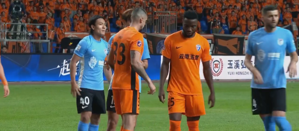 而后开始摆, Elx, 这个丢球确